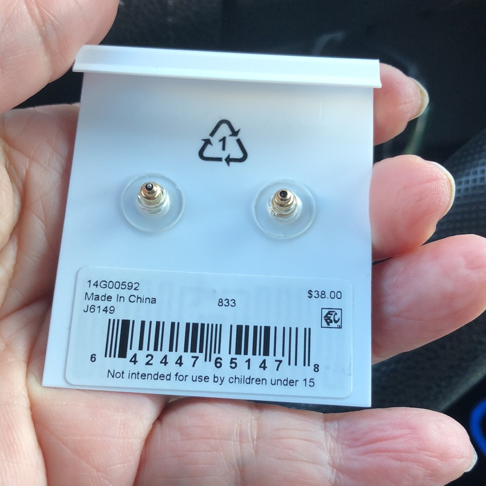 Earrings - Picture 4 of 4